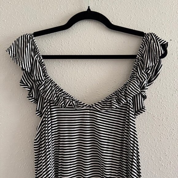 Torrid Super Soft Striped Ruffle Top Size 0 - Picture 6 of 6